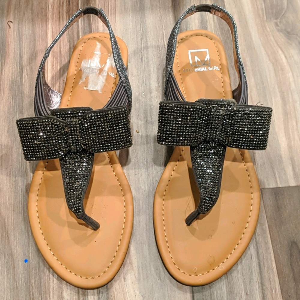 Material Girl shiny bow obsidian bling sandals 7